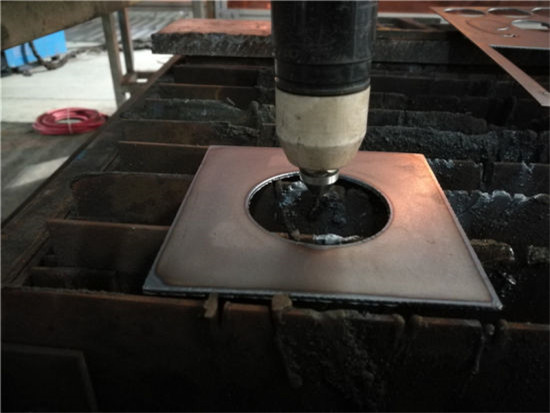 په پراخه کچه پلازما او لیزر کارول د فوم اکسټر پلازما CNC کاٹنے ماشین کول