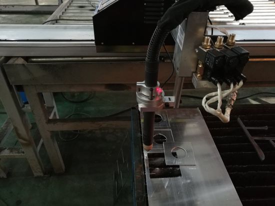 د اتوماتیک کوچني CNC پلازمیه پروفیټ د ماشین پاڼه لپاره د کان کیندنې ماشین
